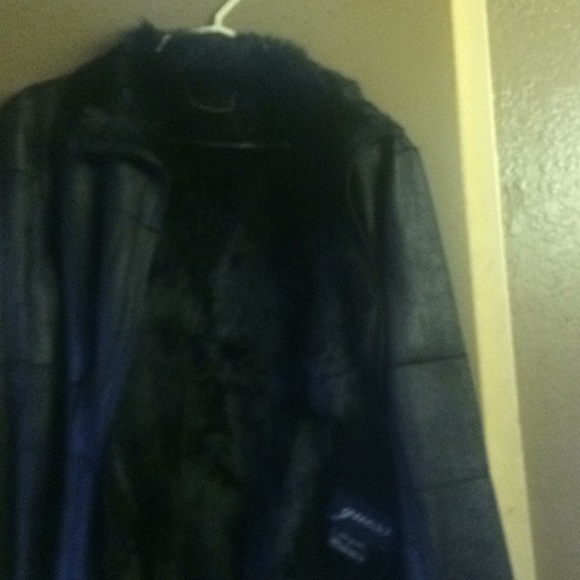 Soft leather outside 100 percent rabbit fur - Picture 3 of 4